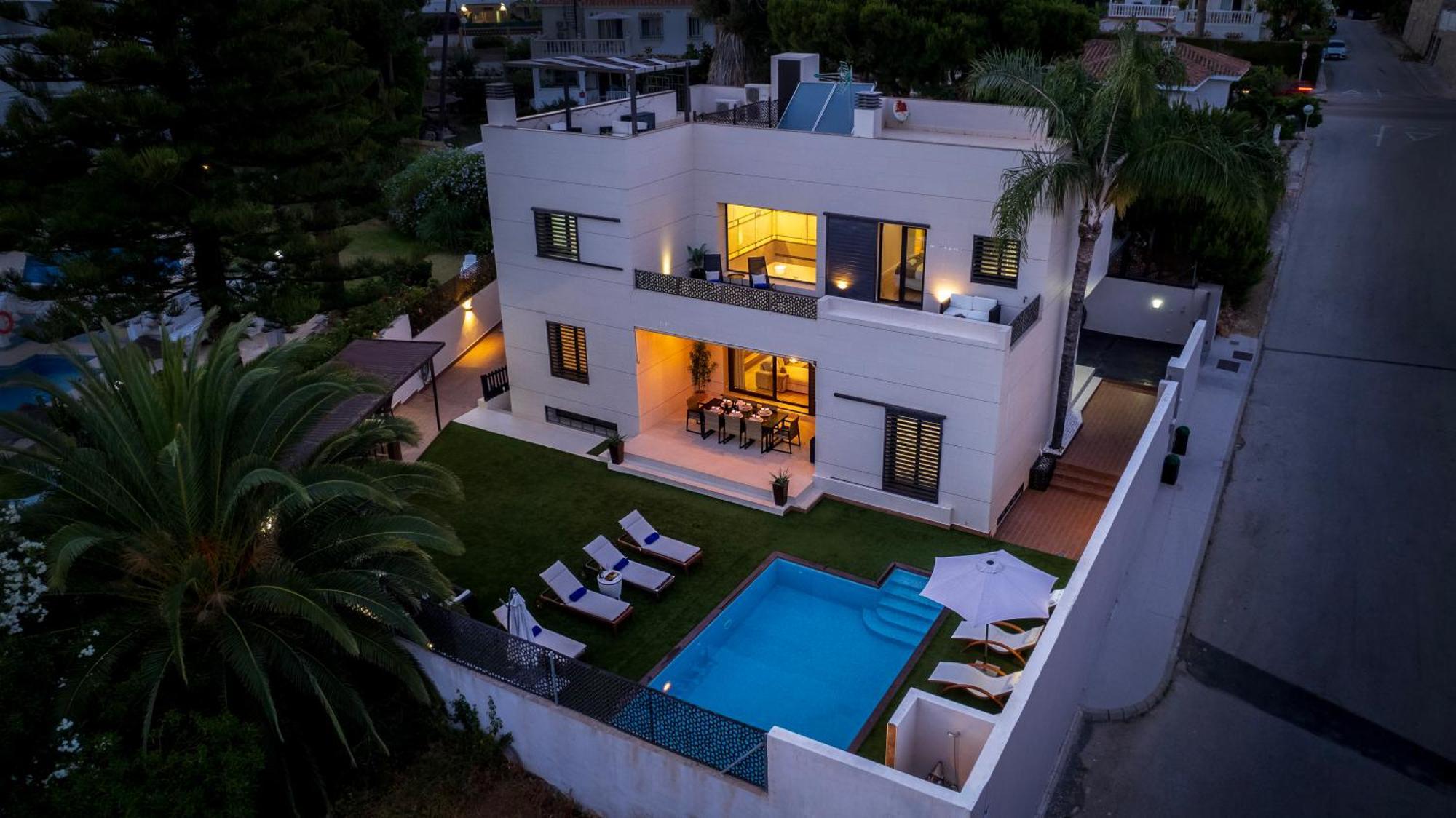 Vacation Marbella I Villa Riviera Del Sol, Private Pool, Jacuzzi, Walking Distance To The Beach Málaga Exterior foto